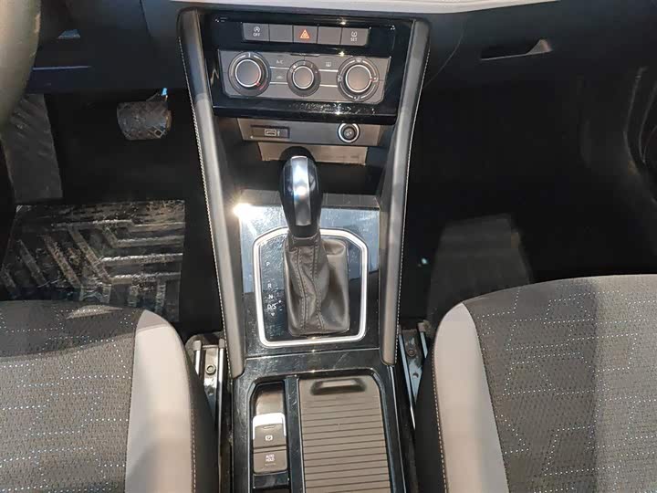 Фото 14 - Jetta VS5