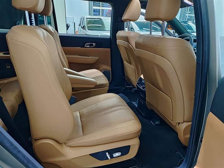 Фото 11 - LiXiang One