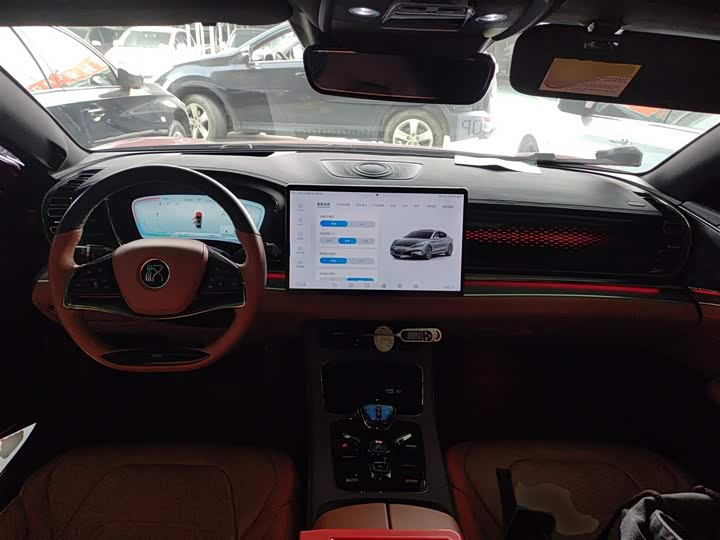 Фото 10 - BYD Han