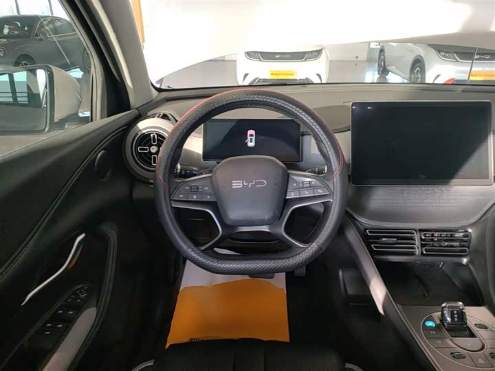 Фото 11 - BYD Sea Lion 05 DM-i Hybrid