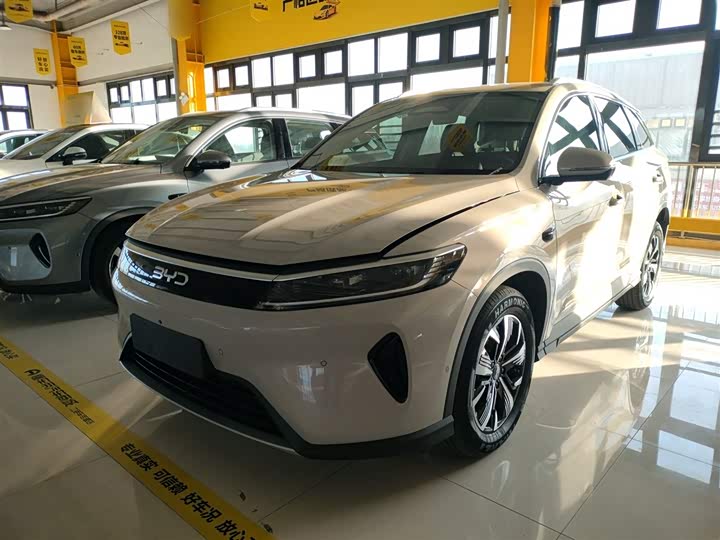 Фото 2 - BYD Sea Lion 05 DM-i Hybrid