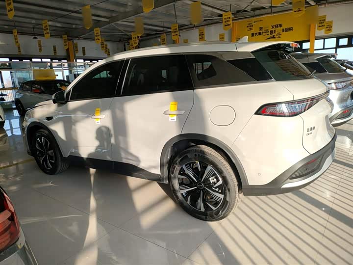 Фото 5 - BYD Sea Lion 05 DM-i Hybrid