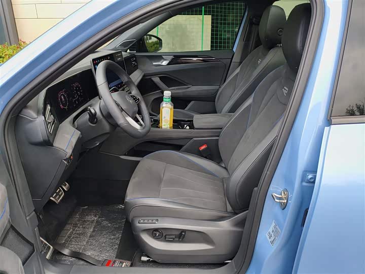 Фото 15 - Volkswagen Tiguan L Pro