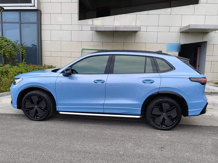 Фото 5 - Volkswagen Tiguan L Pro