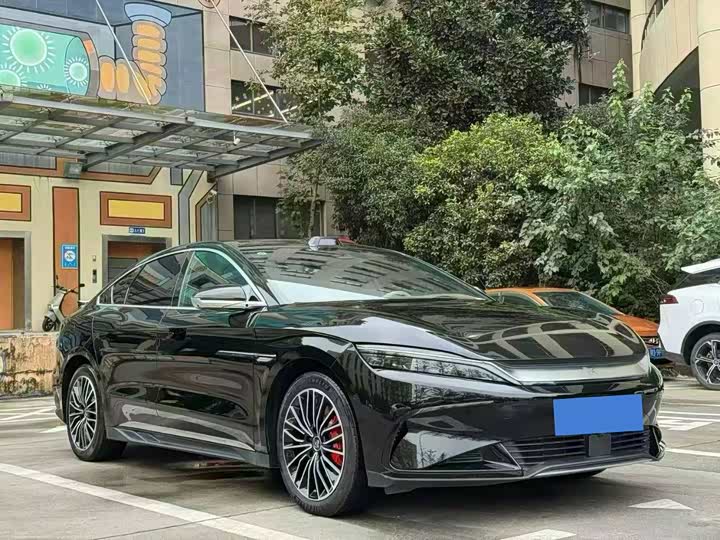 Фото 3 - BYD Han