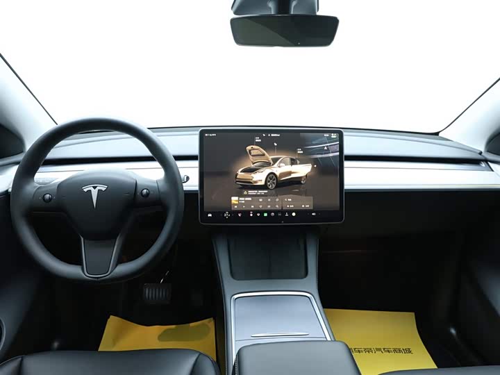 Фото 15 - Tesla Model Y