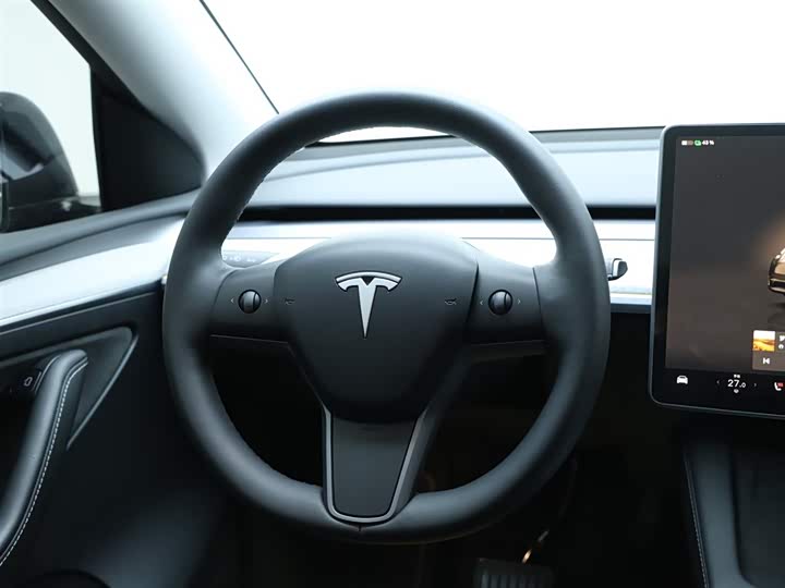 Фото 16 - Tesla Model Y