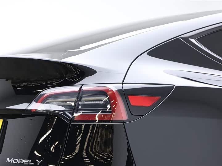 Фото 7 - Tesla Model Y
