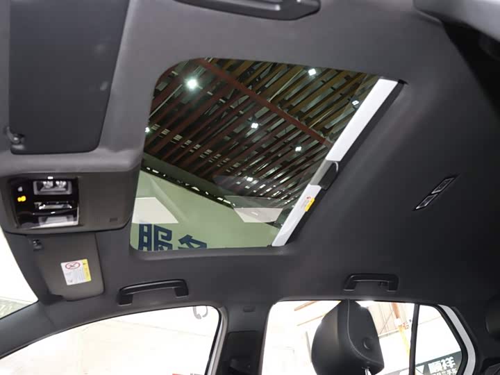 Фото 17 - Volkswagen Golf