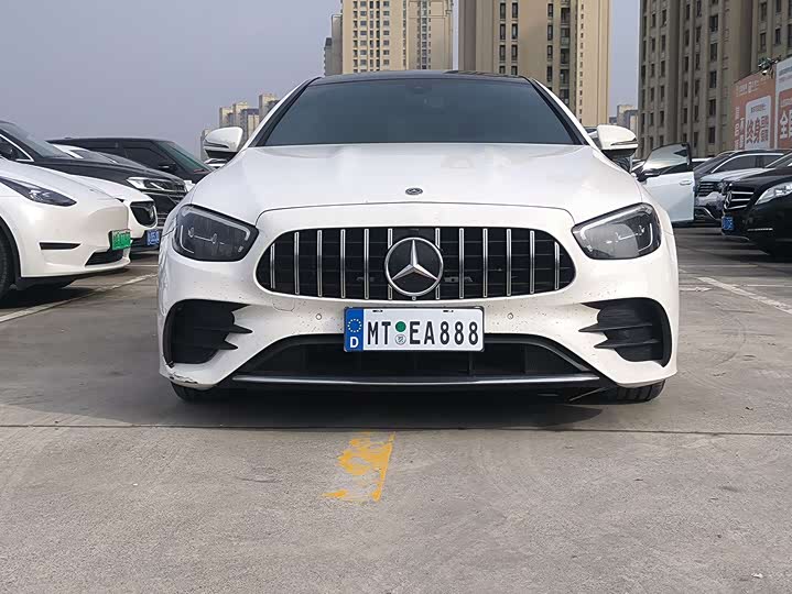 Фото 2 - Mercedes-Benz E-Class