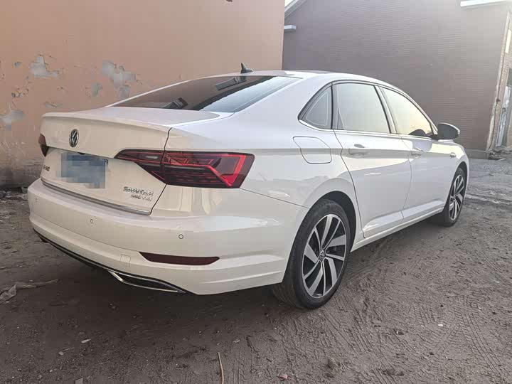 Фото 4 - Volkswagen Sagitar L