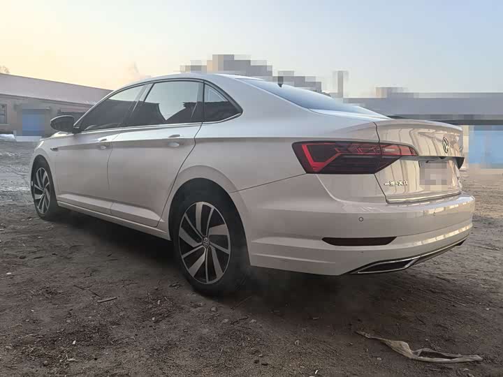 Фото 6 - Volkswagen Sagitar L