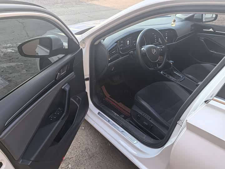 Фото 9 - Volkswagen Sagitar L