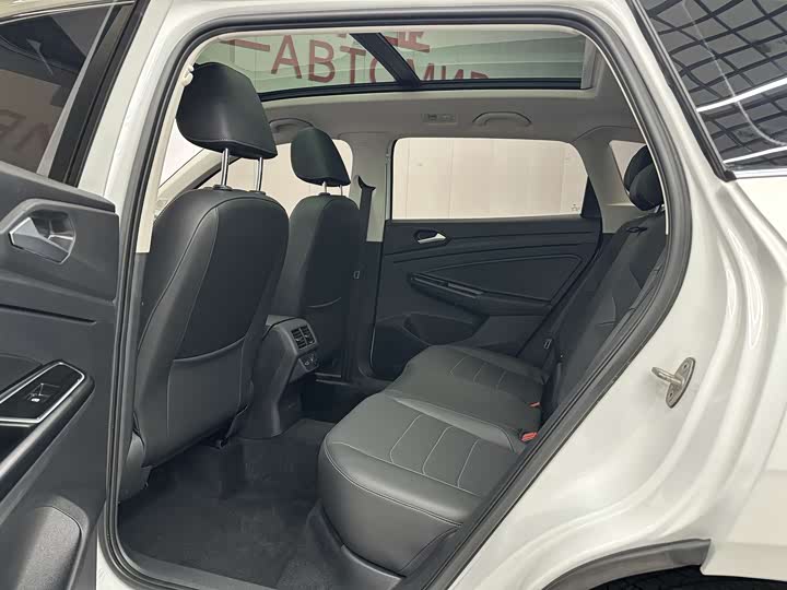 Фото 5 - Jetta VS7