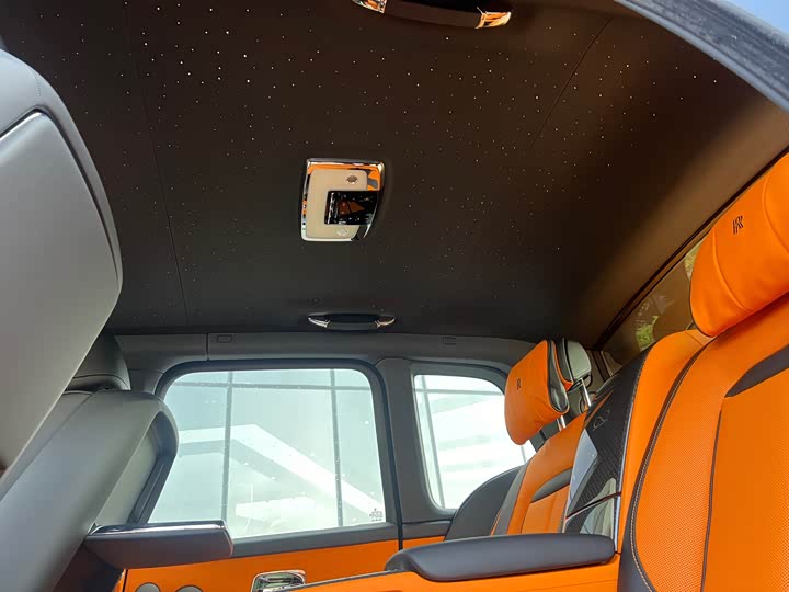 Фото 11 - Rolls-Royce Cullinan