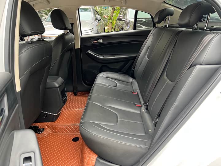 Фото 10 - Chery Arrizo 5