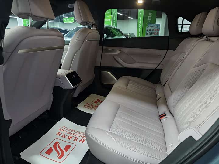 Фото 8 - Nio Onvo L60