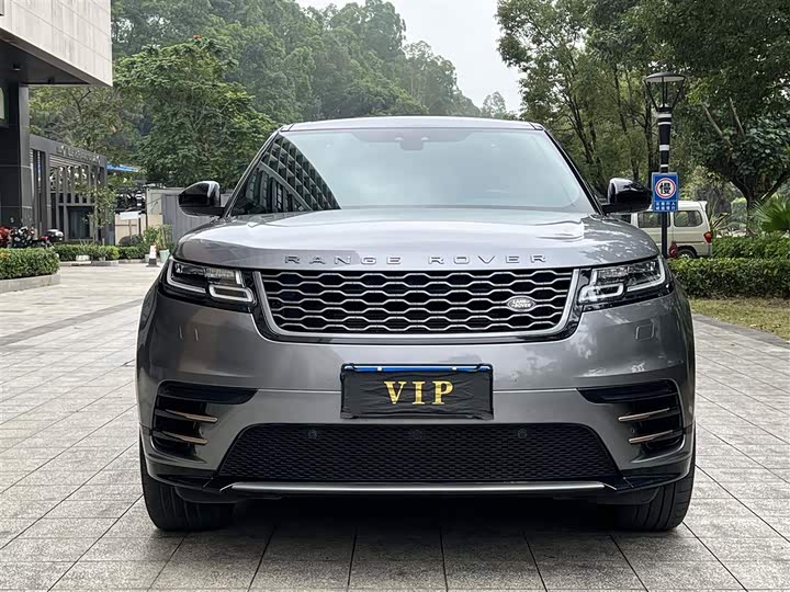 Фото 2 - Land Rover Range Rover Velar