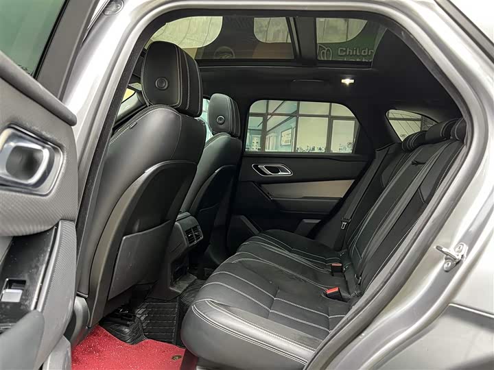 Фото 7 - Land Rover Range Rover Velar