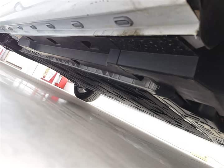 Фото 2 - Roewe i6 Max EV