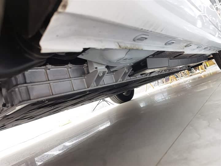 Фото 4 - Roewe i6 Max EV