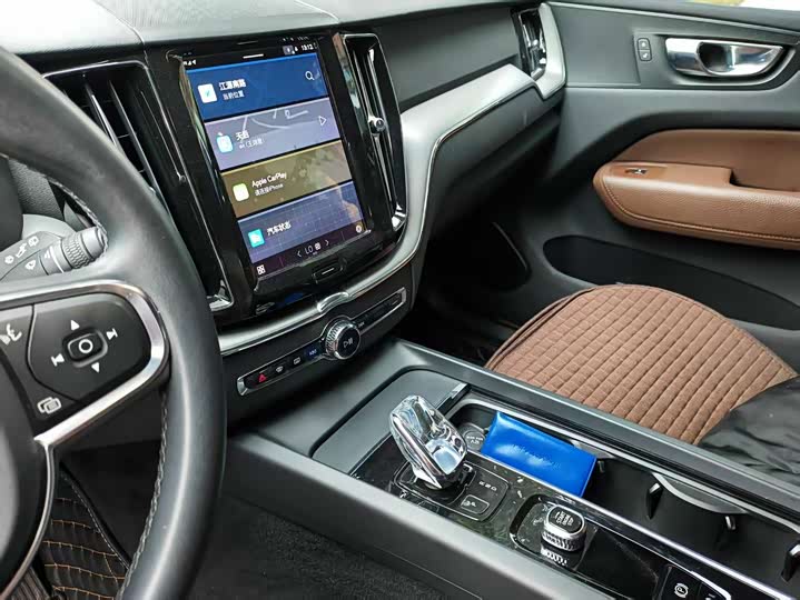 Фото 5 - Volvo XC60