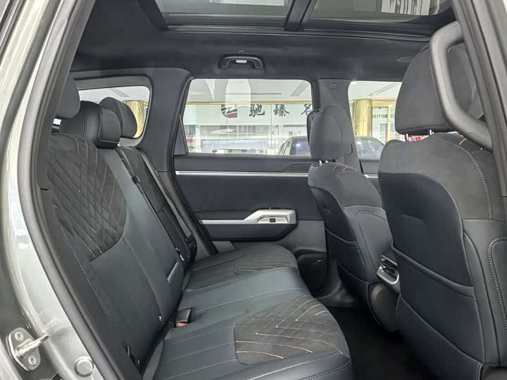 Фото 15 - Changan Deepal G318