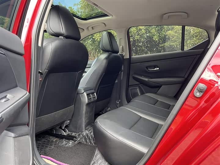 Фото 15 - Nissan Sylphy