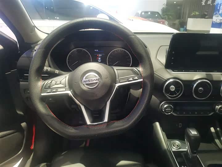 Фото 3 - Nissan Sylphy