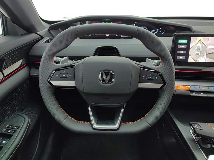 Фото 12 - Changan UNI-V