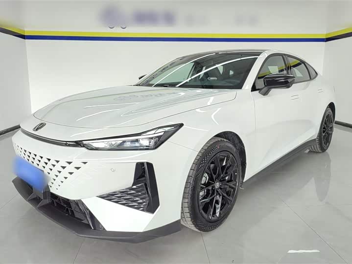 Фото 2 - Changan UNI-V