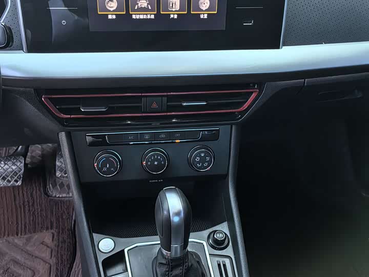 Фото 10 - Volkswagen Lavida