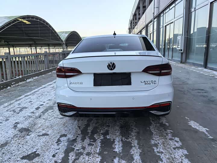 Фото 4 - Volkswagen Lavida