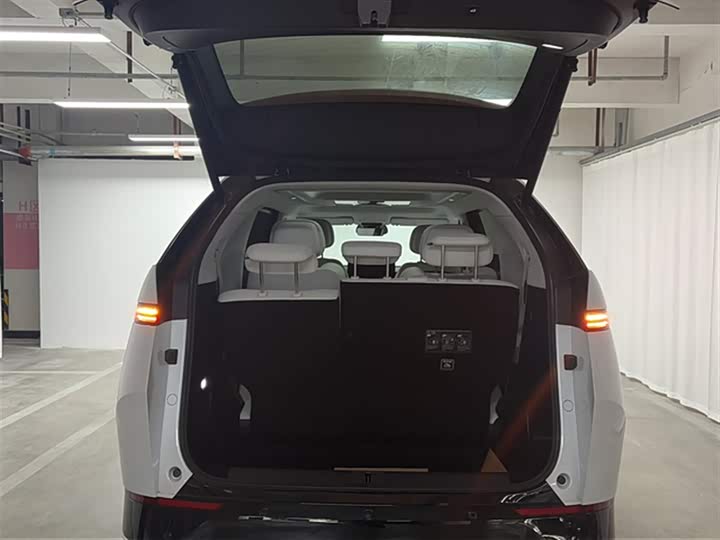 Фото 16 - XPeng X9