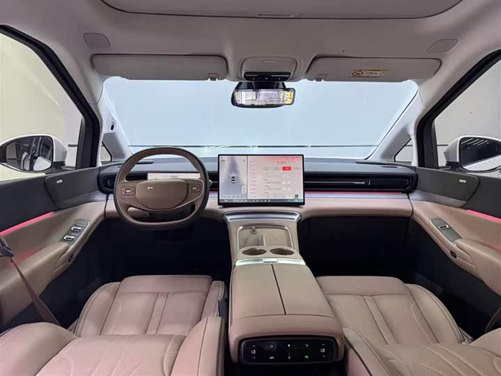 Фото 6 - XPeng X9