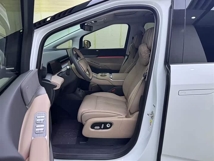 Фото 8 - XPeng X9