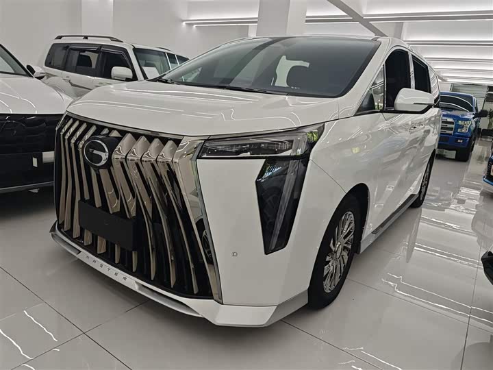 Фото 1 - GAC Trumpchi M8