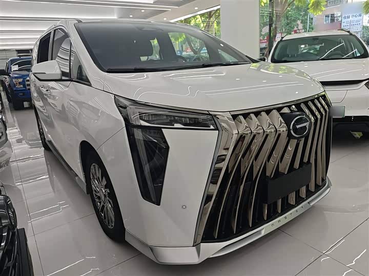 Фото 4 - GAC Trumpchi M8