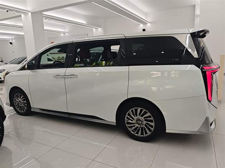 Фото 5 - GAC Trumpchi M8