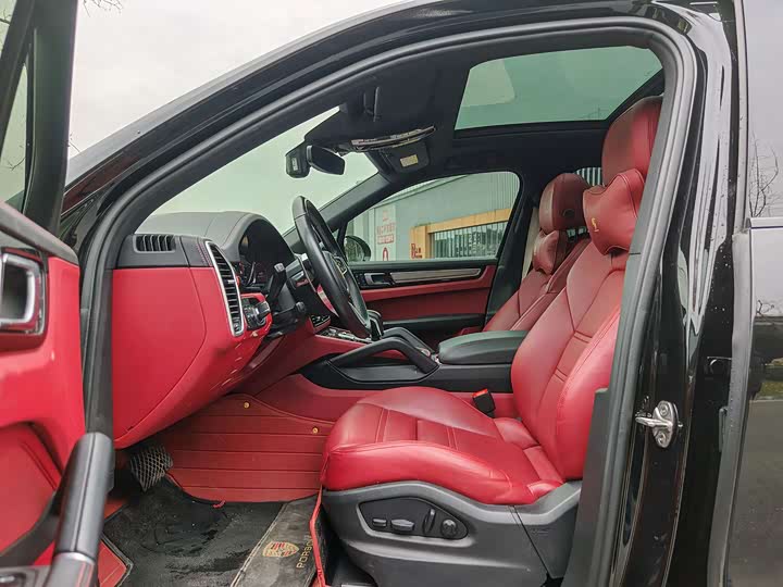 Фото 10 - Porsche Cayenne Hybrid