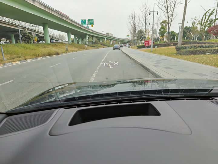 Фото 11 - Porsche Cayenne Hybrid