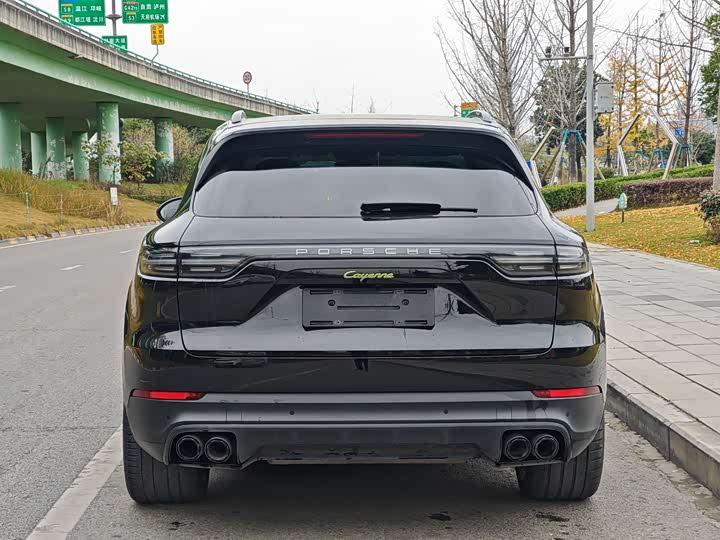 Фото 4 - Porsche Cayenne Hybrid