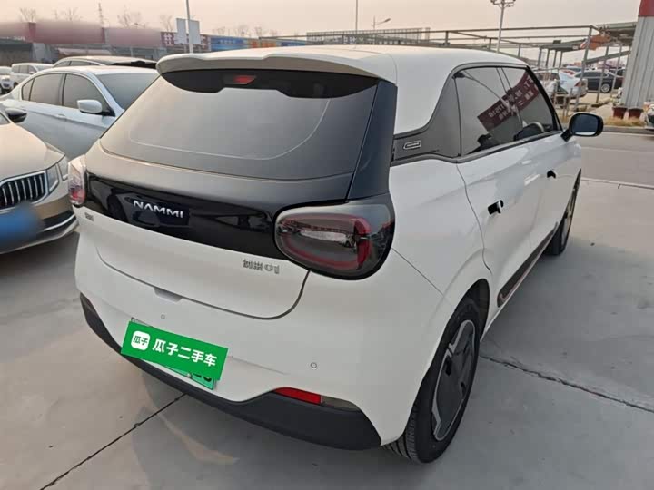 Фото 7 - Dongfeng Nammi 01