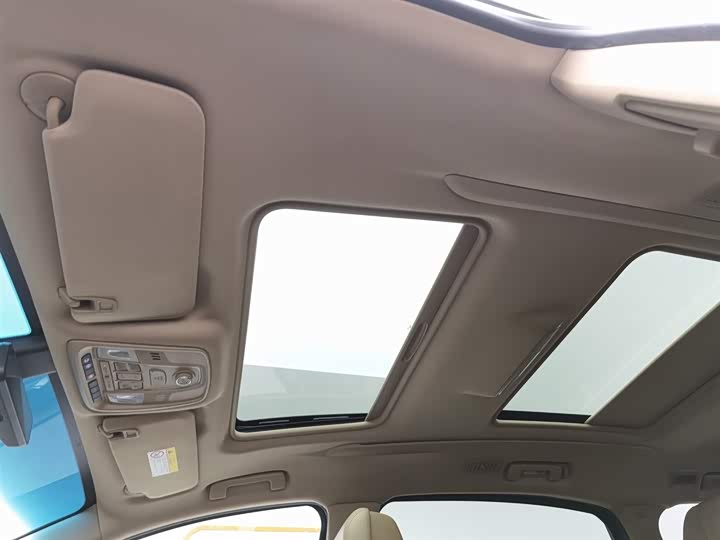 Фото 14 - Buick GL8 ES