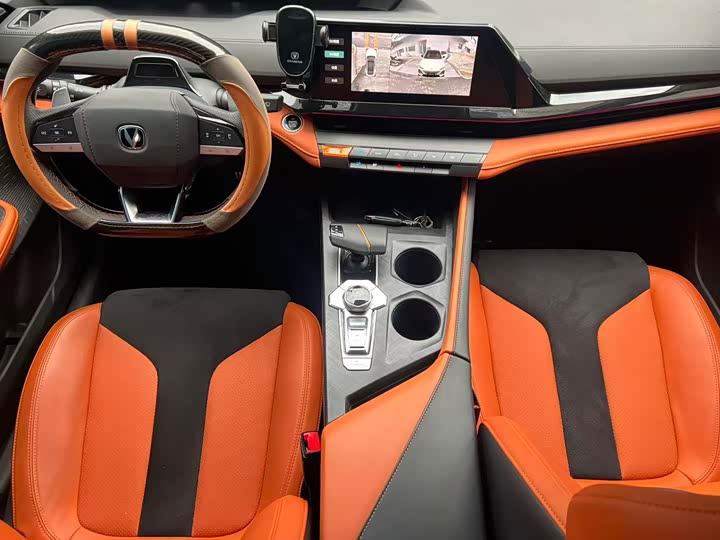 Фото 12 - Changan UNI-V