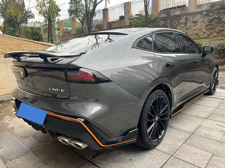 Фото 5 - Changan UNI-V