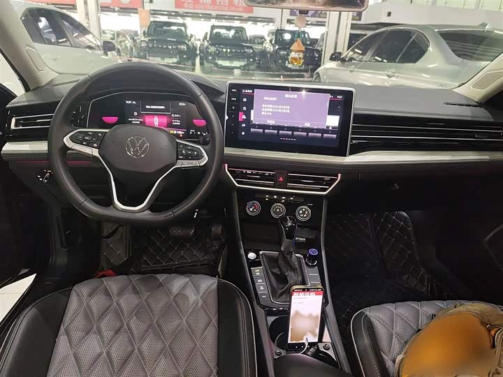 Фото 12 - Volkswagen Sagitar L