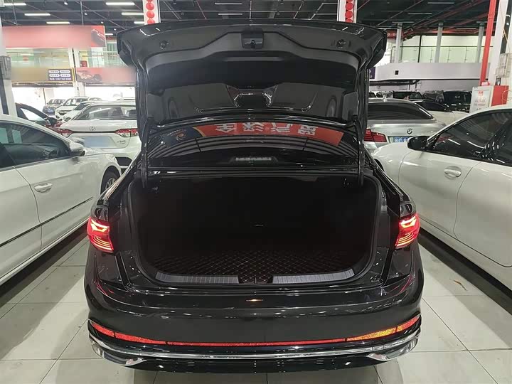 Фото 9 - Volkswagen Sagitar L