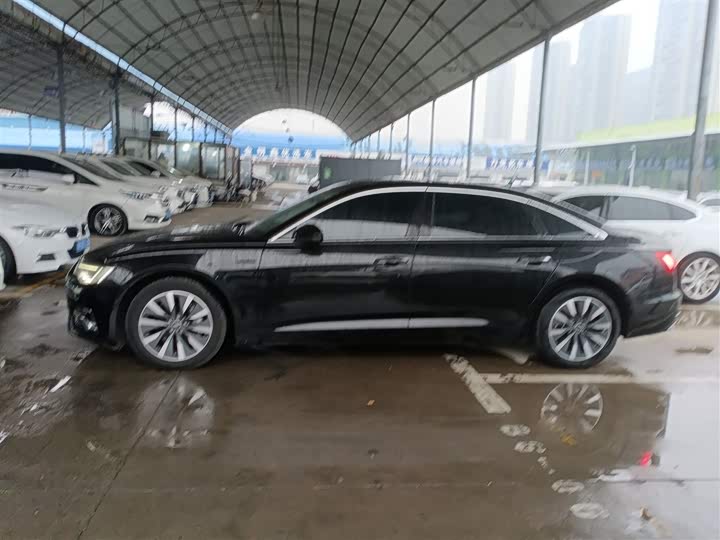 Фото 5 - Audi A6L