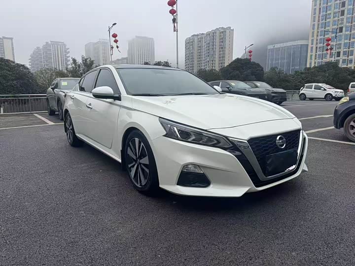 Фото 2 - Nissan Teana